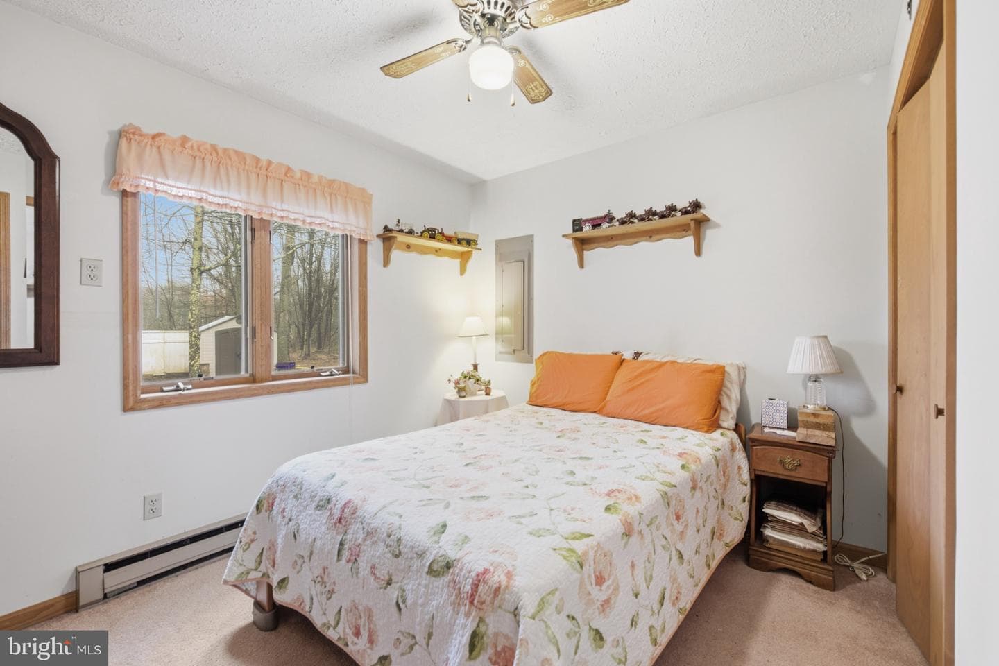 304 McKuen Way photo 25