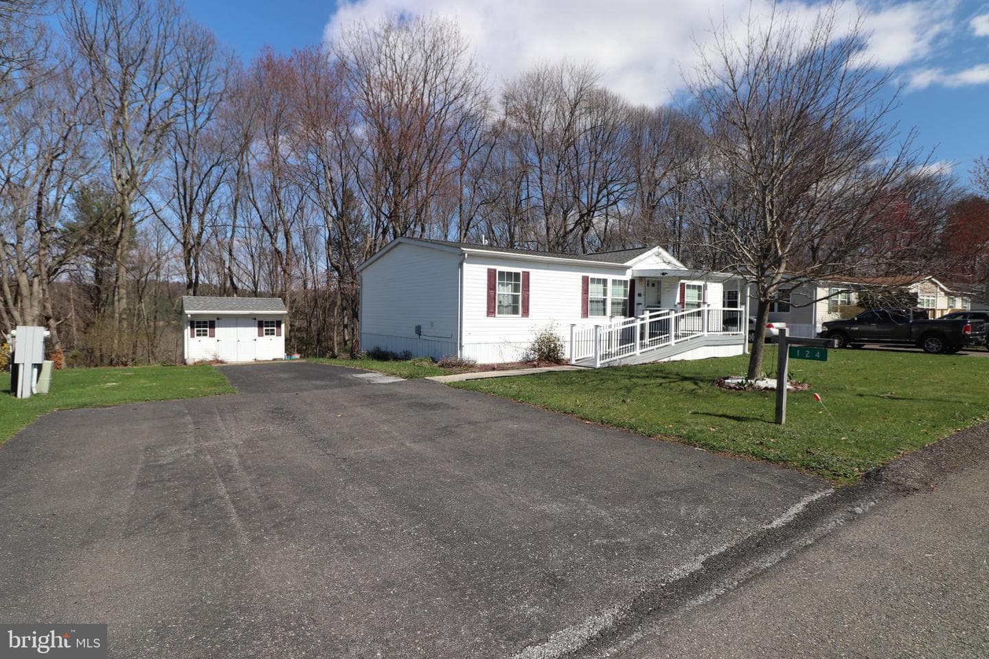 124 Ashley Lane photo 27