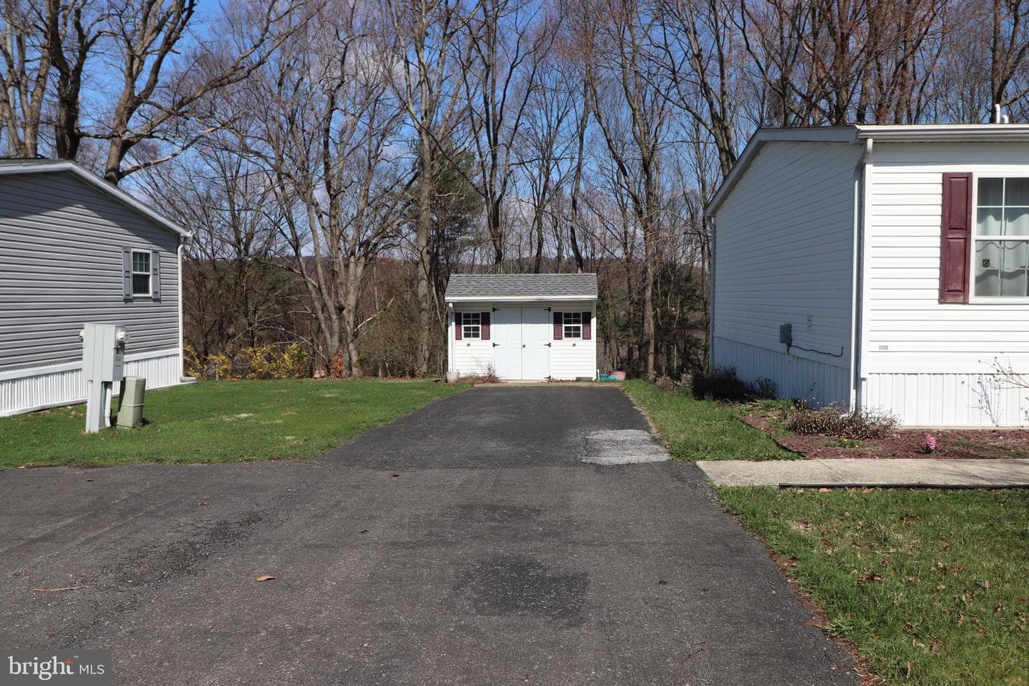 124 Ashley Lane photo 28