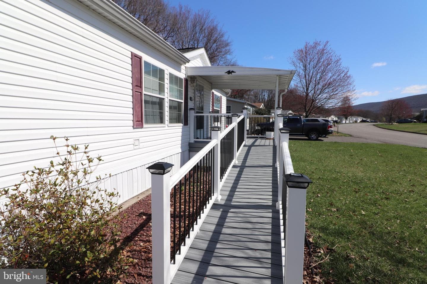 124 Ashley Lane photo 3