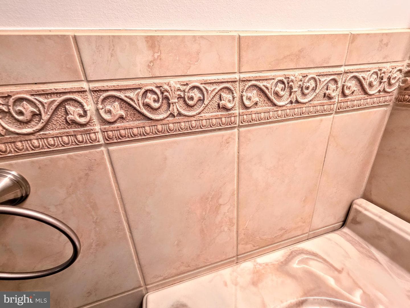 465 Green Street photo 34