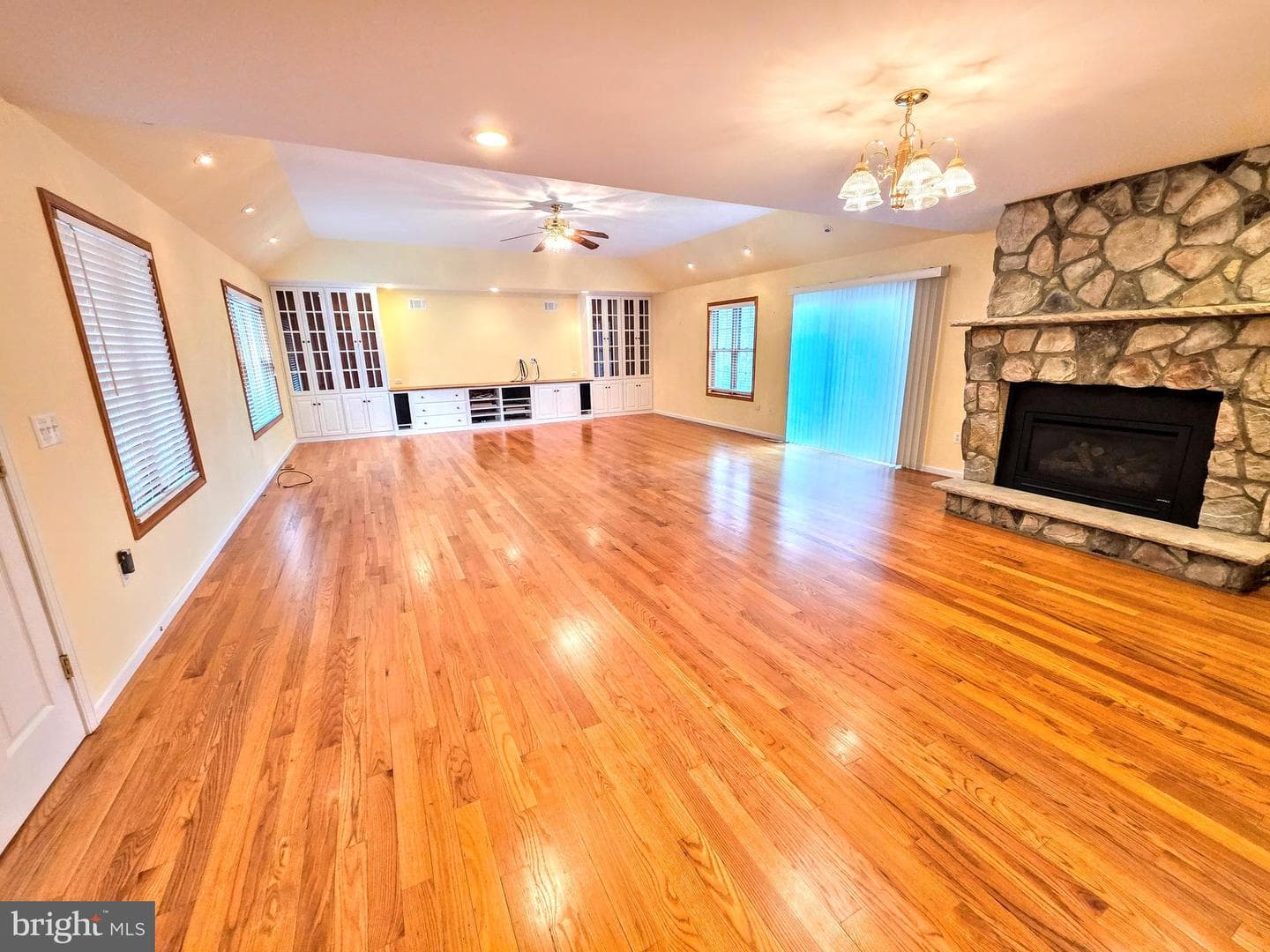 465 Green Street photo 36
