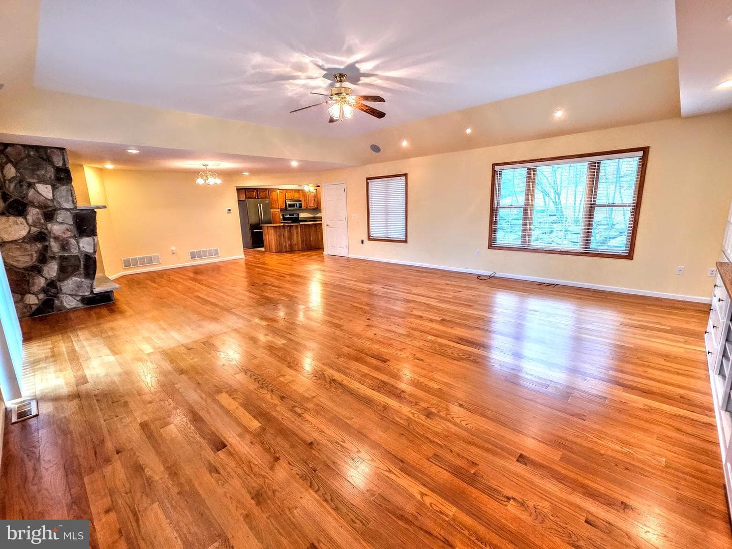 465 Green Street photo 39