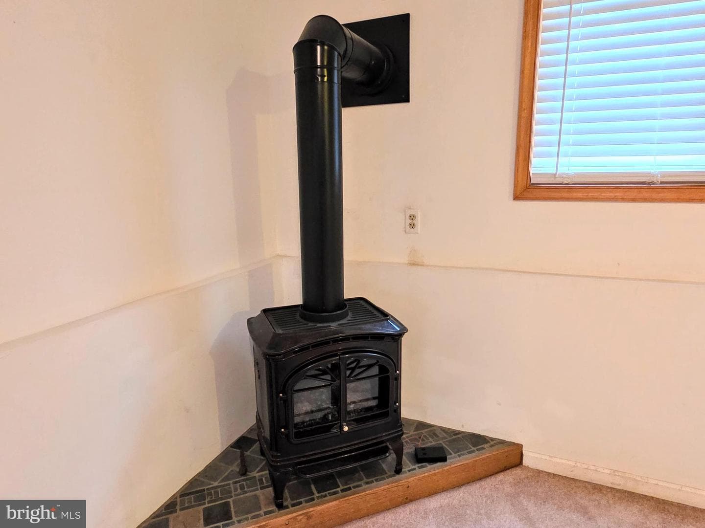 465 Green Street photo 45