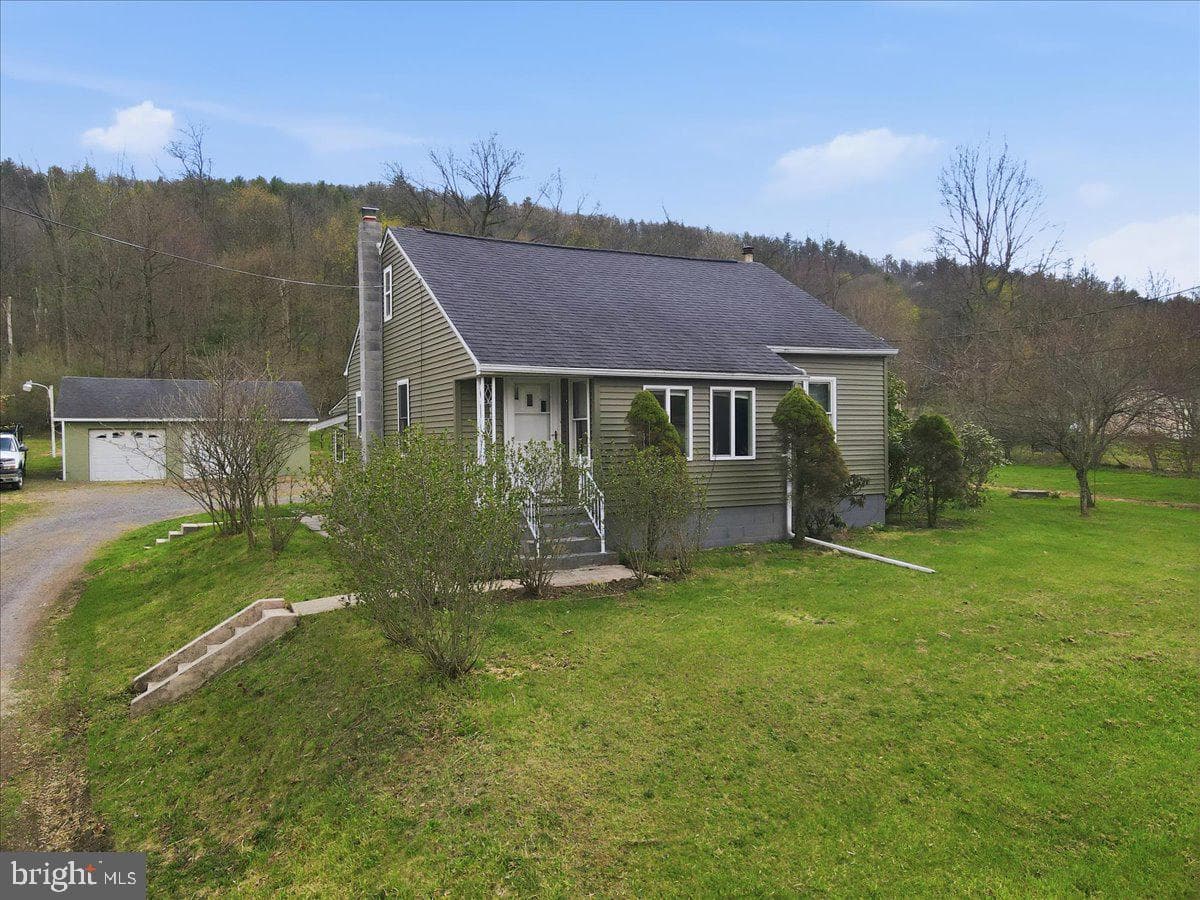 817 Oak Grove Dr