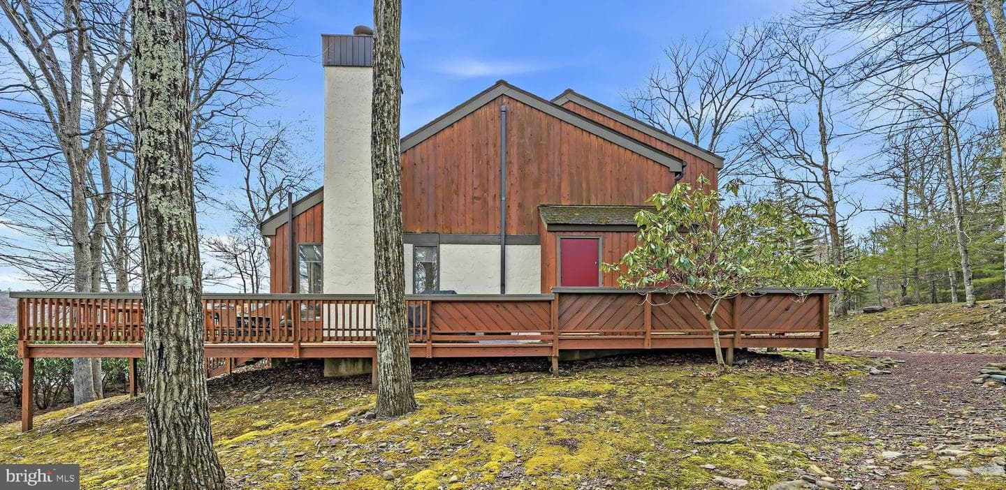 79 Dove Drive photo 3