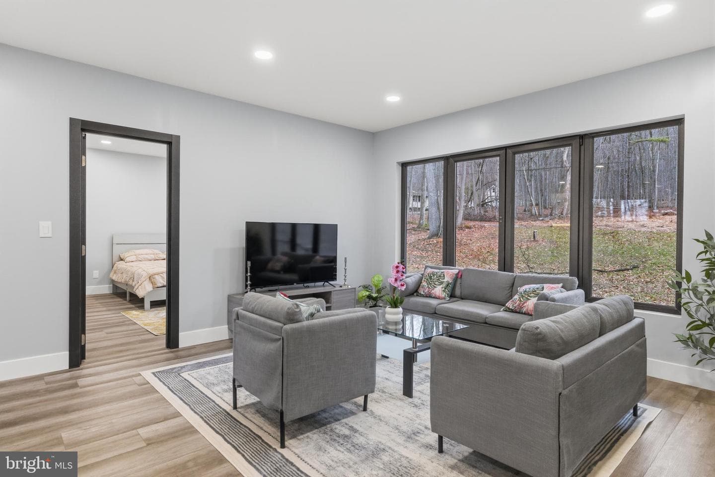 107 Teliha Drive photo 4