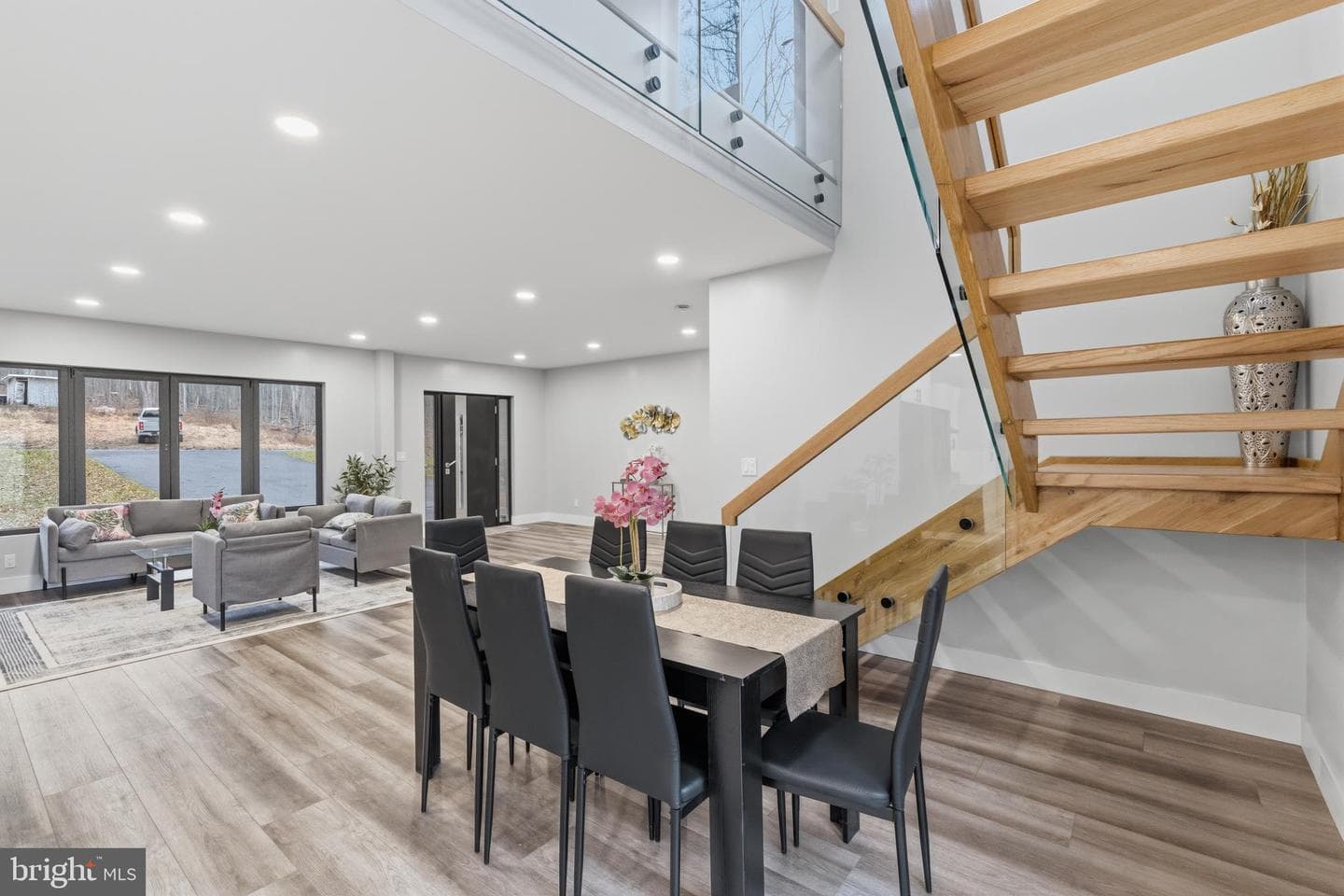 107 Teliha Drive photo 9