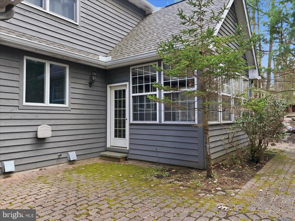 109 Lake Drive photo 34