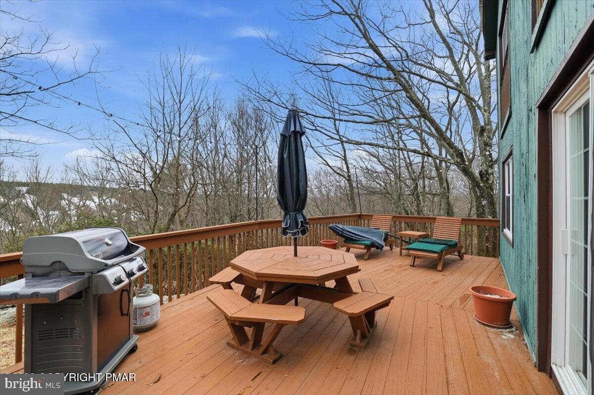 12 Hidden Ridge Rd, Lake Harmony