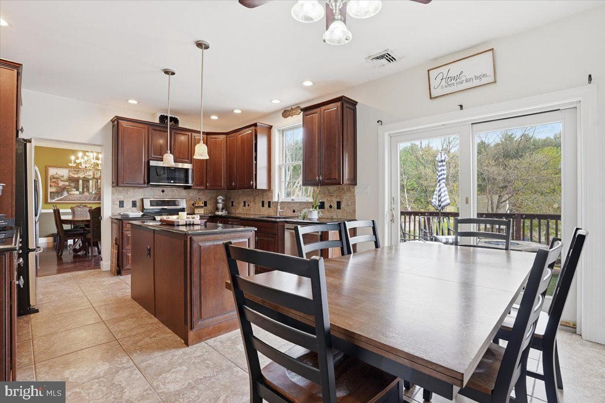 200 Princeton Pines photo 18