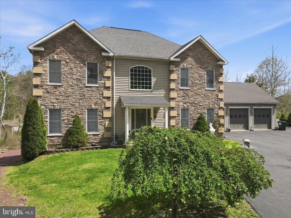 200 Princeton Pines photo 2
