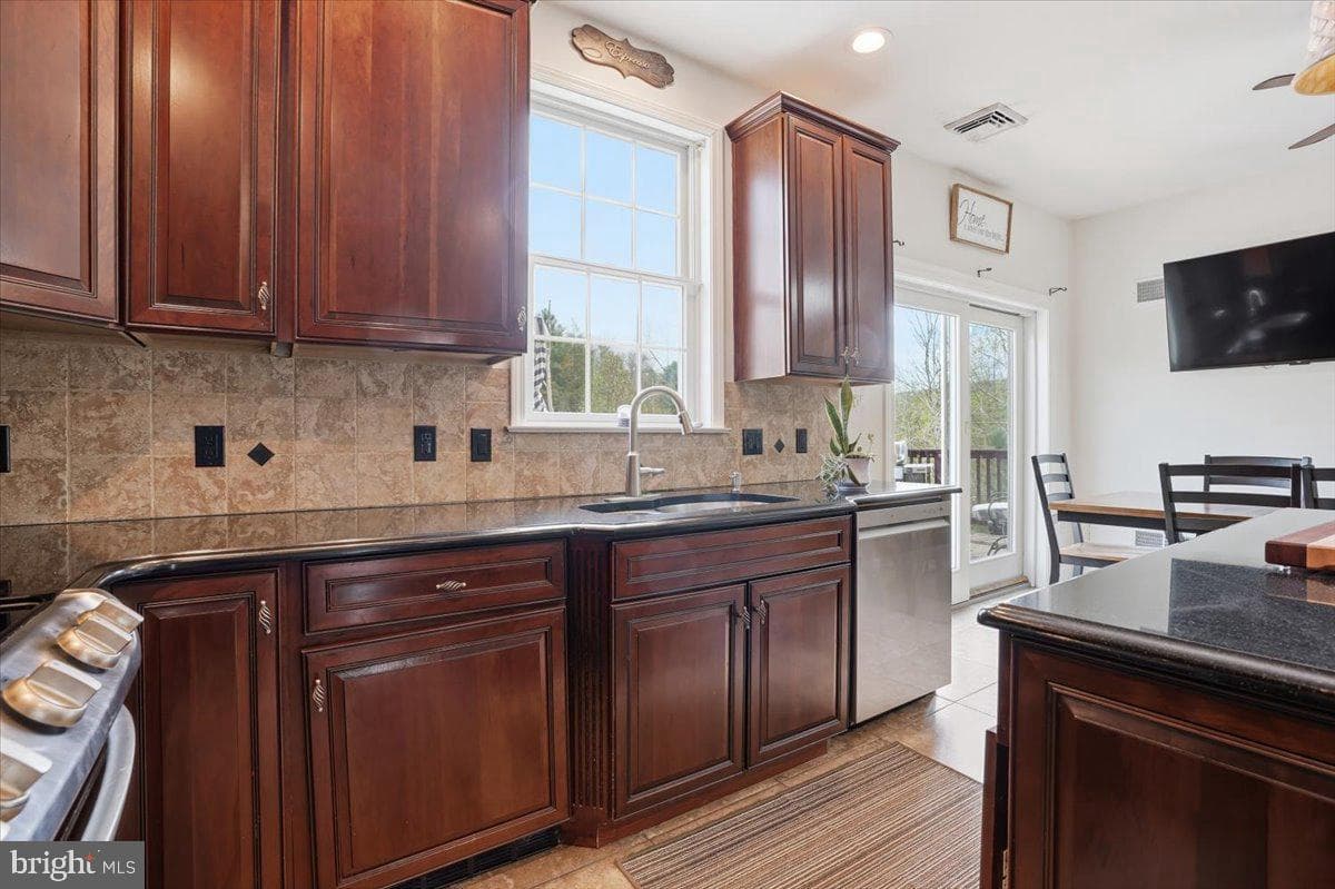 200 Princeton Pines photo 22