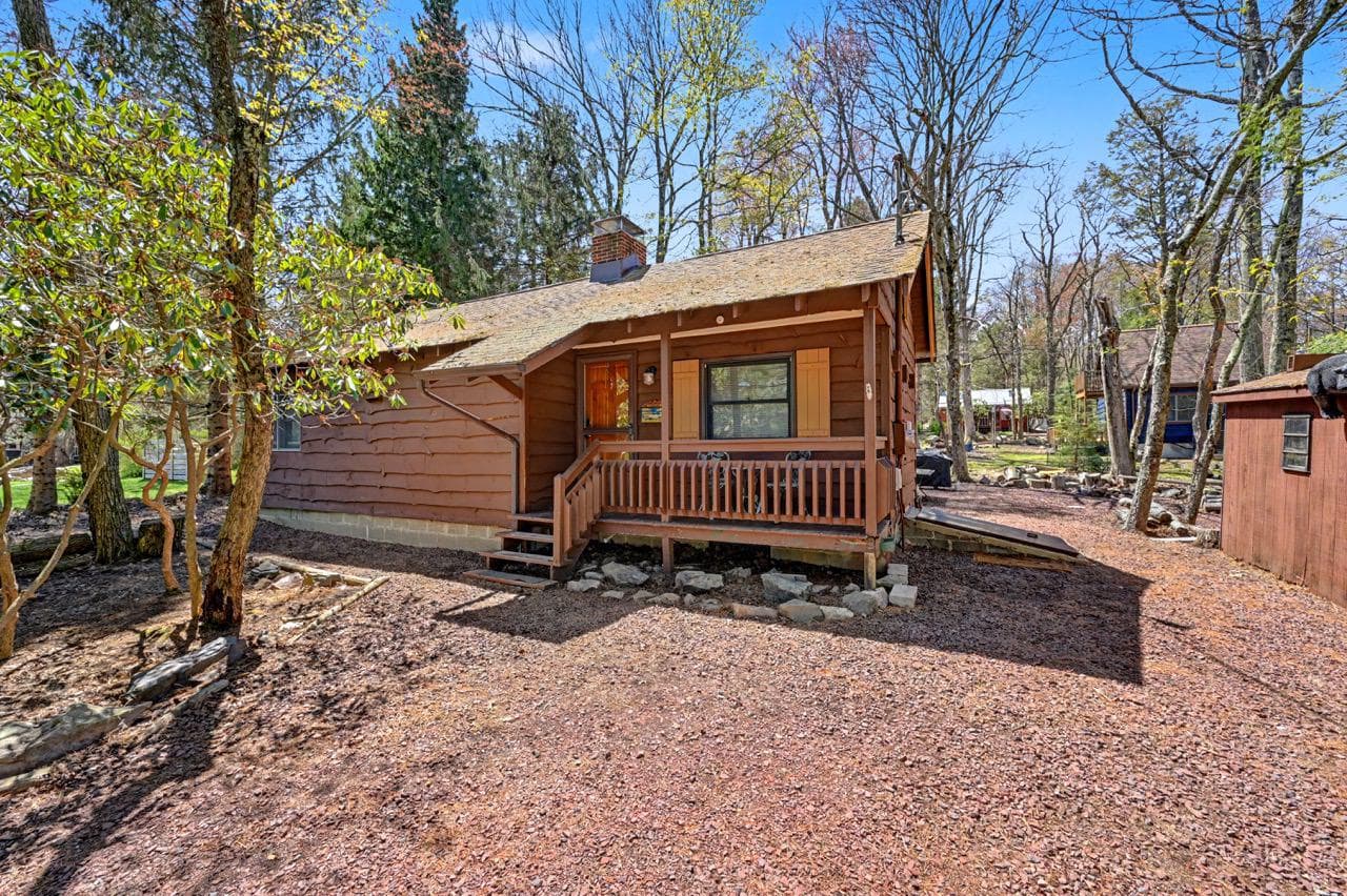 9 Crest Drive photo 43