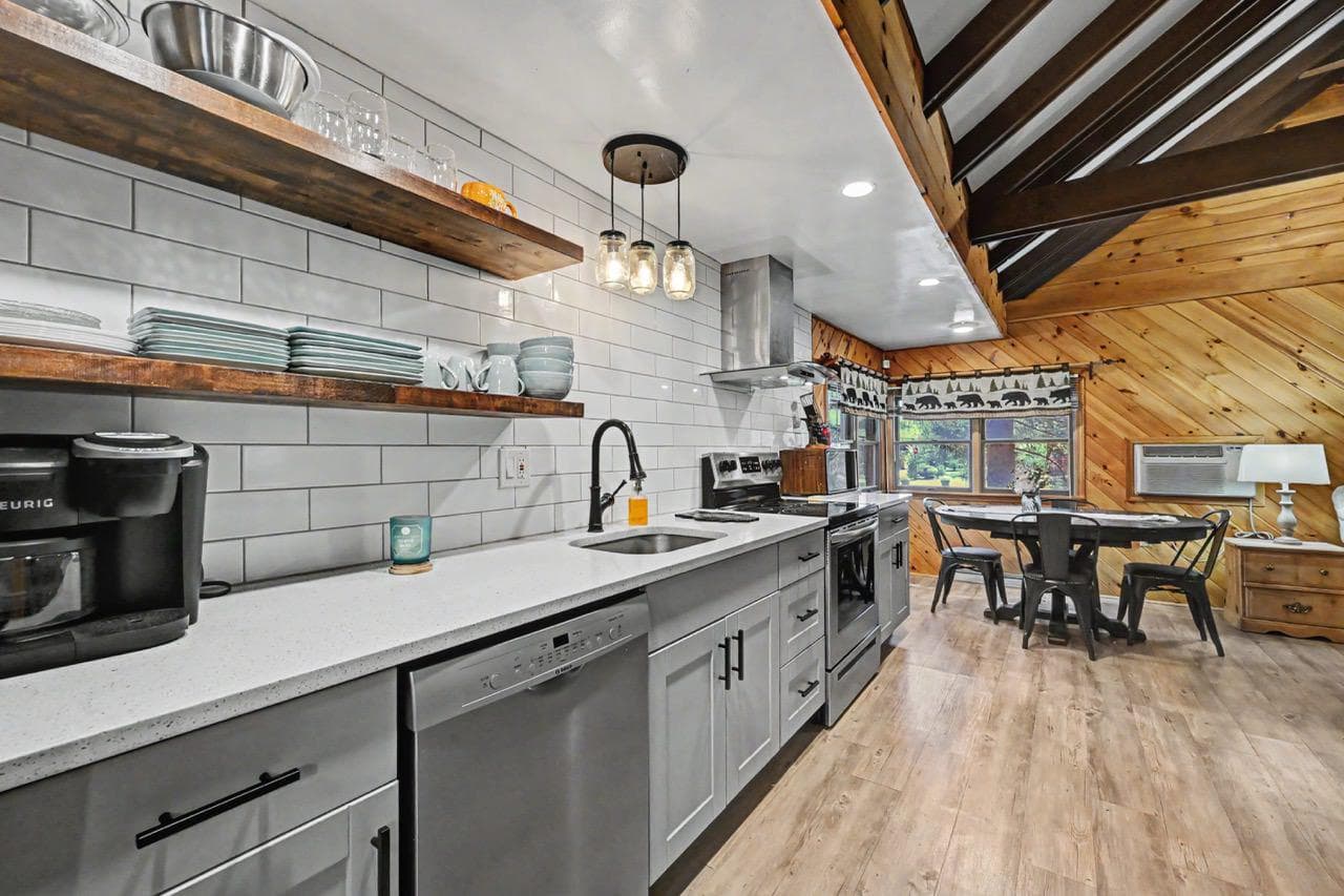 9 Crest Drive photo 6