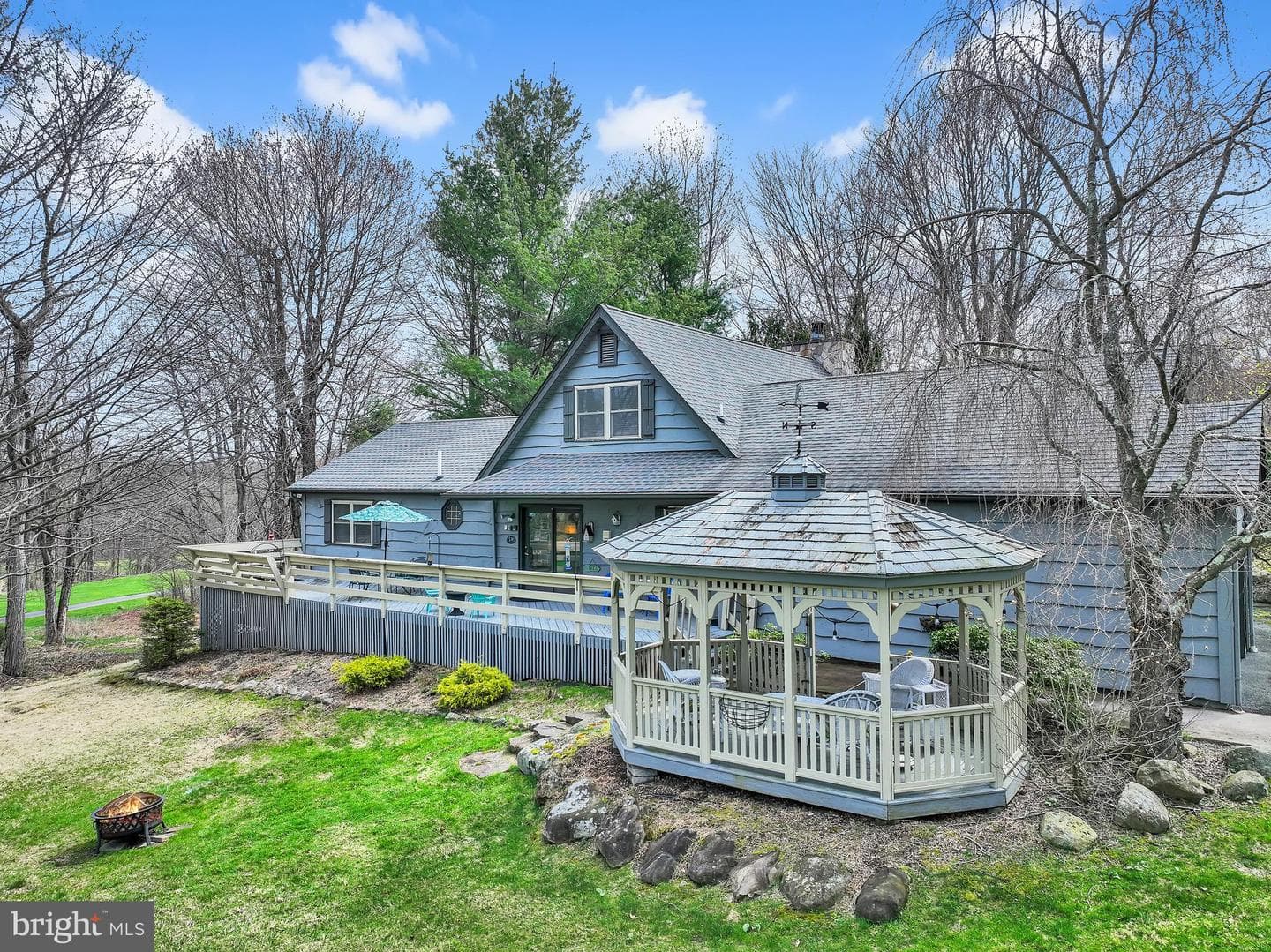 33 Rock Ridge Road, Lake Harmony