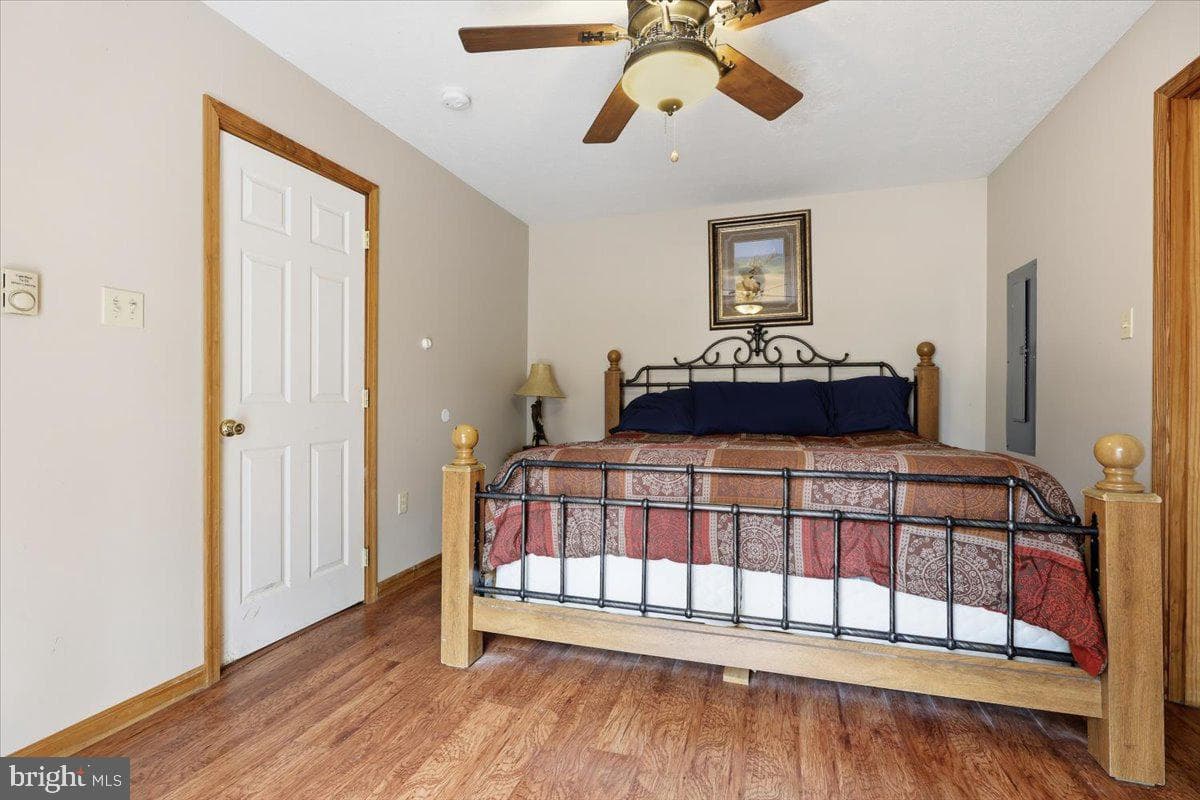 48 Hunt Trail photo 40