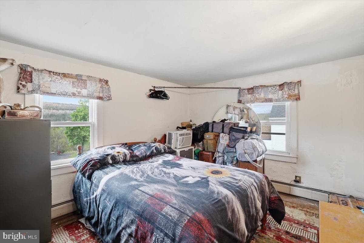 831- 833 E Ridge Street photo 32