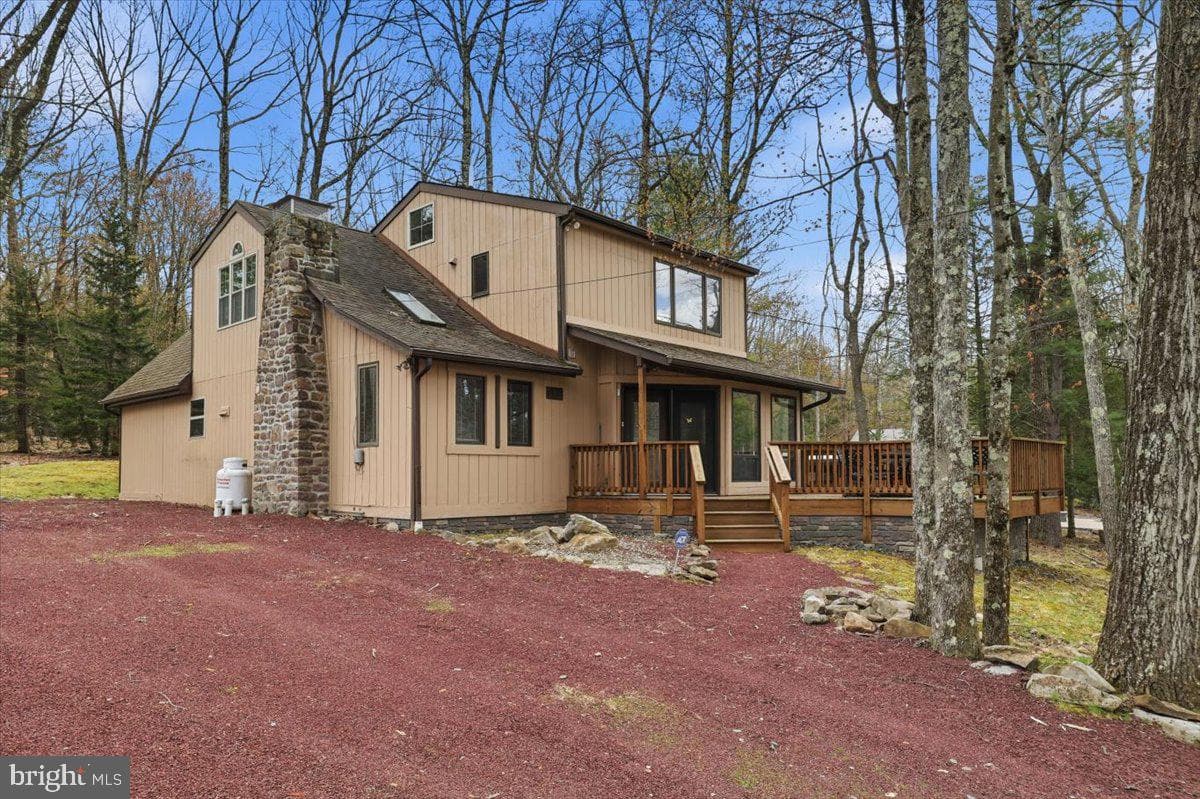 15 Hazard Run Road, Lake Harmony