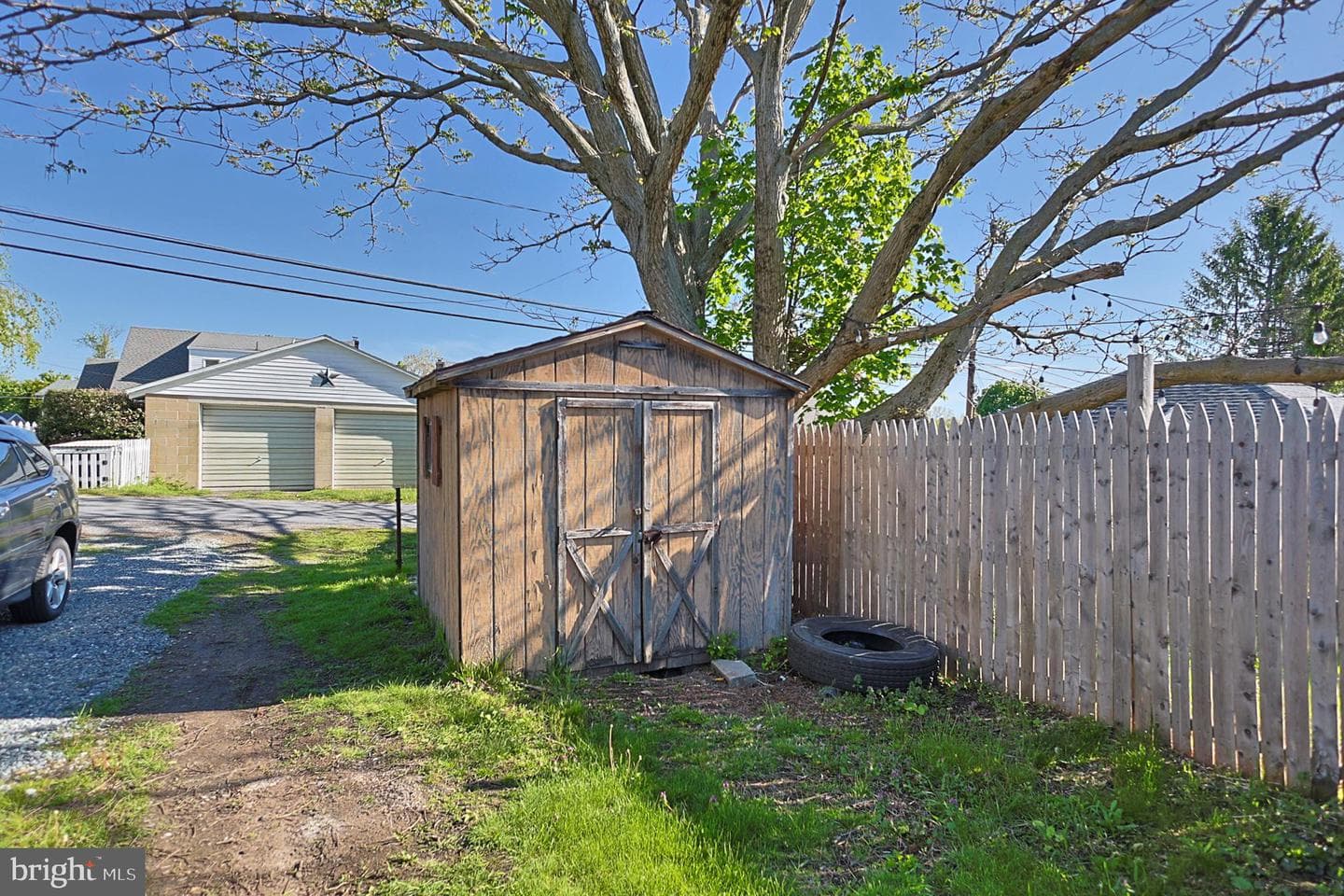 230 E Fell St photo 17