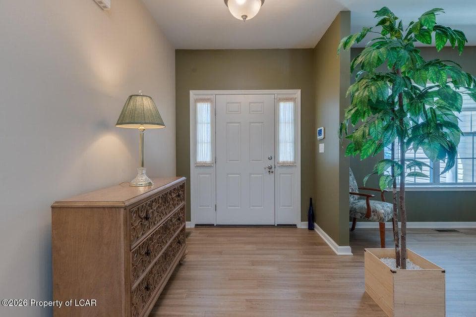 309 Golden Oaks Drive photo 16