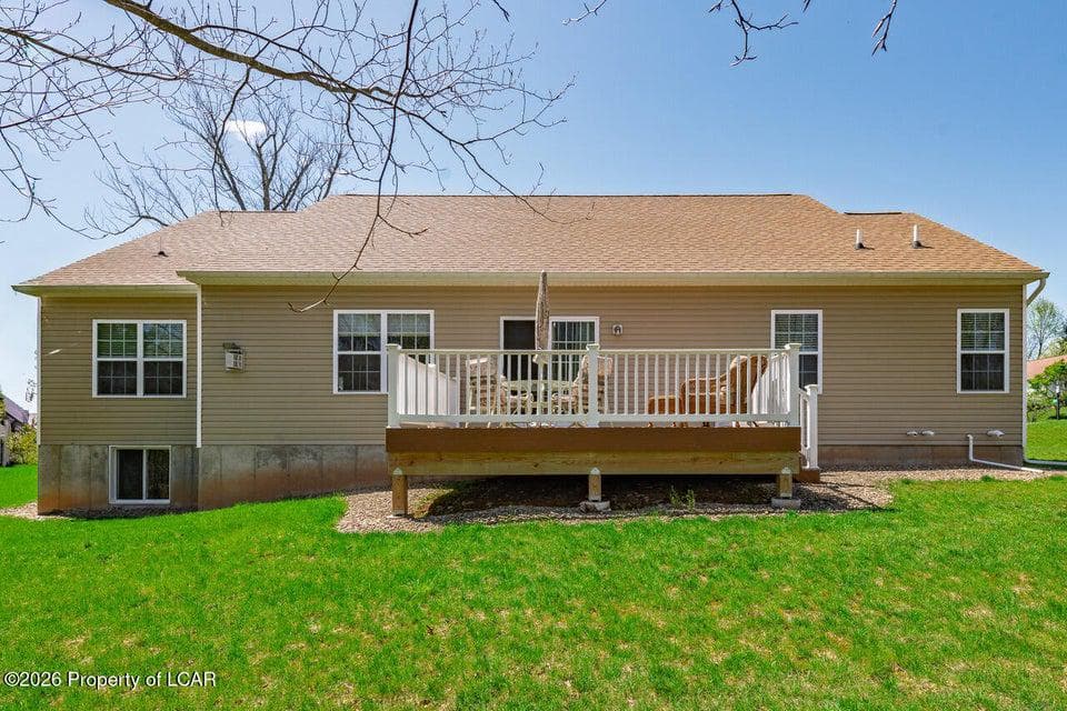 309 Golden Oaks Drive photo 17