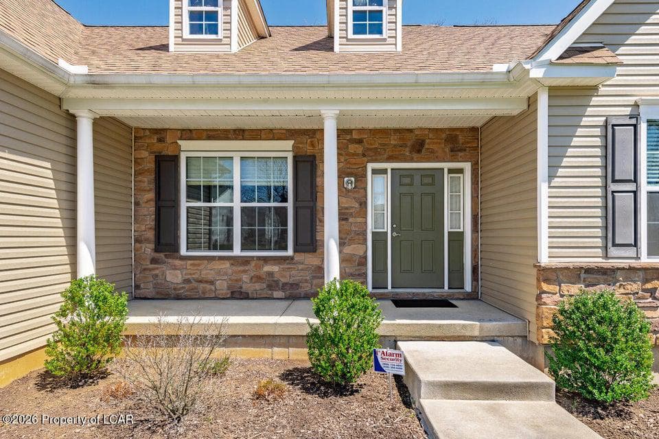 309 Golden Oaks Drive photo 20