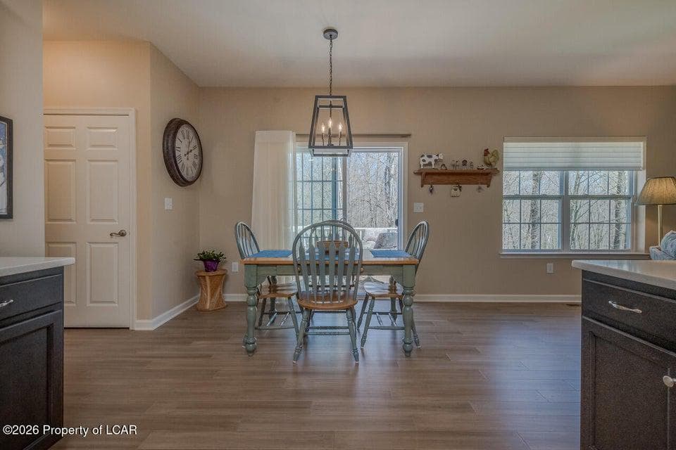 309 Golden Oaks Drive photo 4