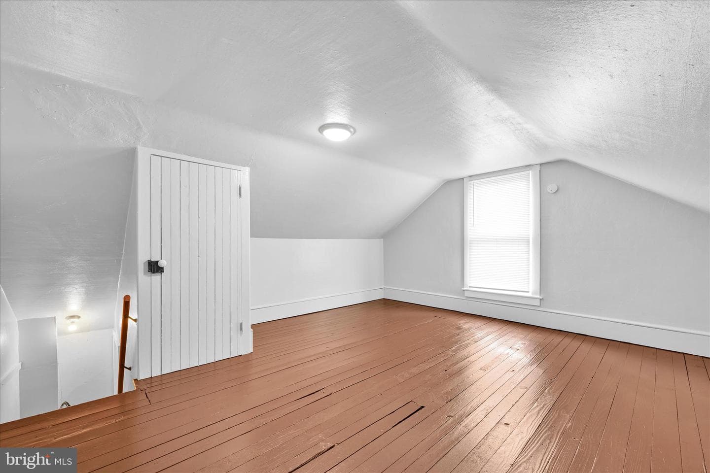 319 W Ridge Street photo 13