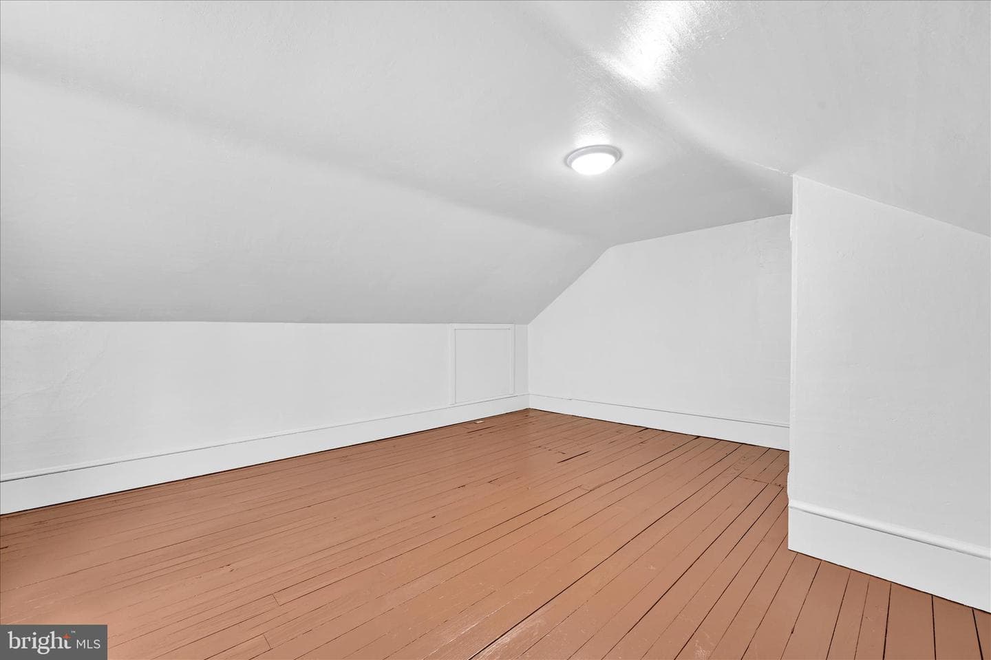 319 W Ridge Street photo 14