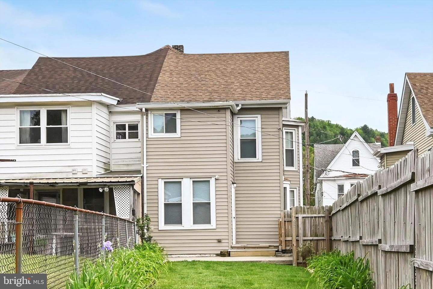 319 W Ridge Street photo 26