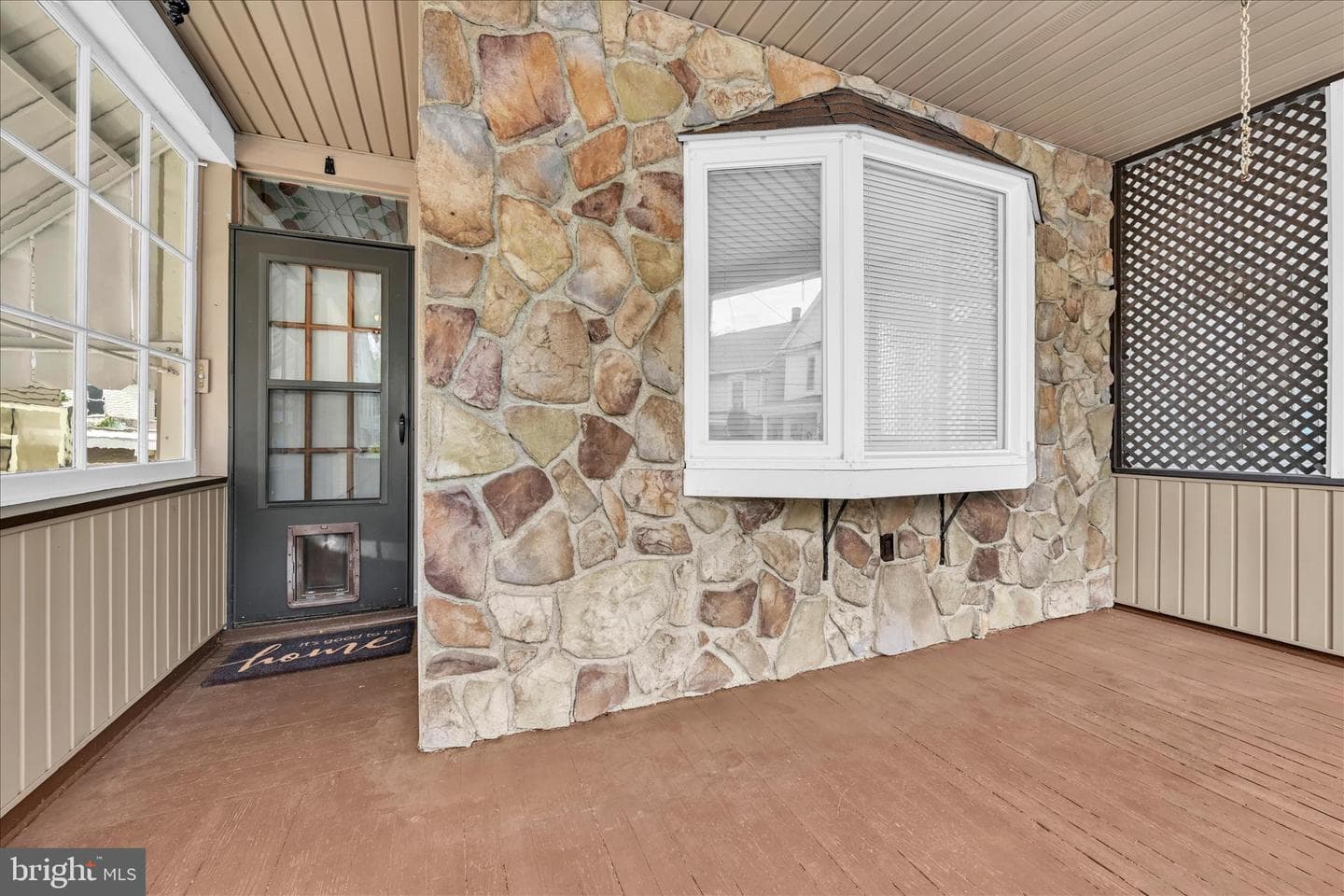 319 W Ridge Street photo 5
