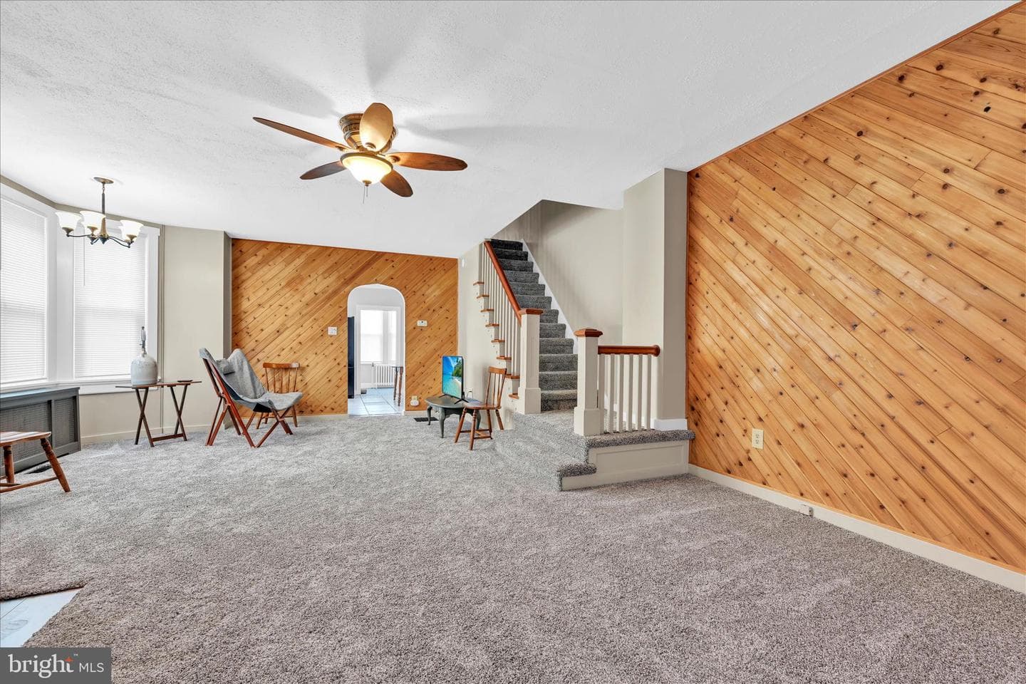 319 W Ridge Street photo 6