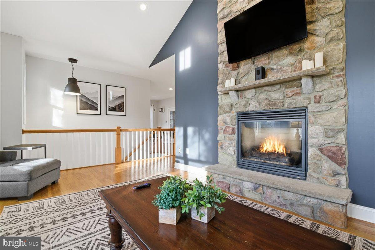 6 Fieldstone Court photo 10