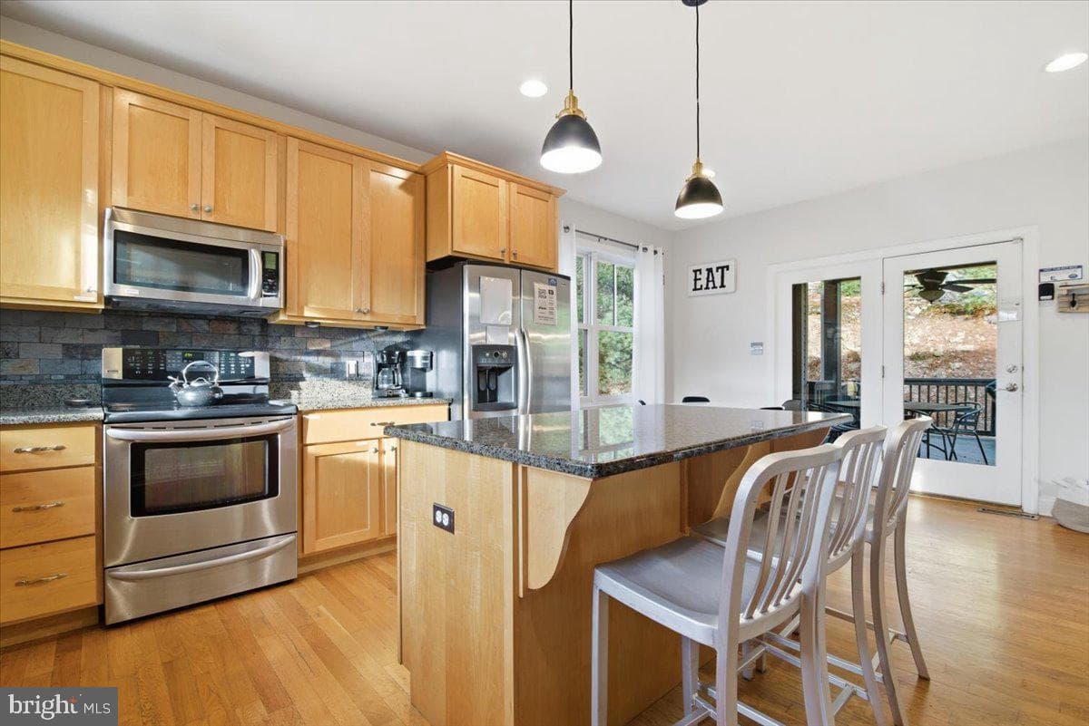 6 Fieldstone Court photo 19