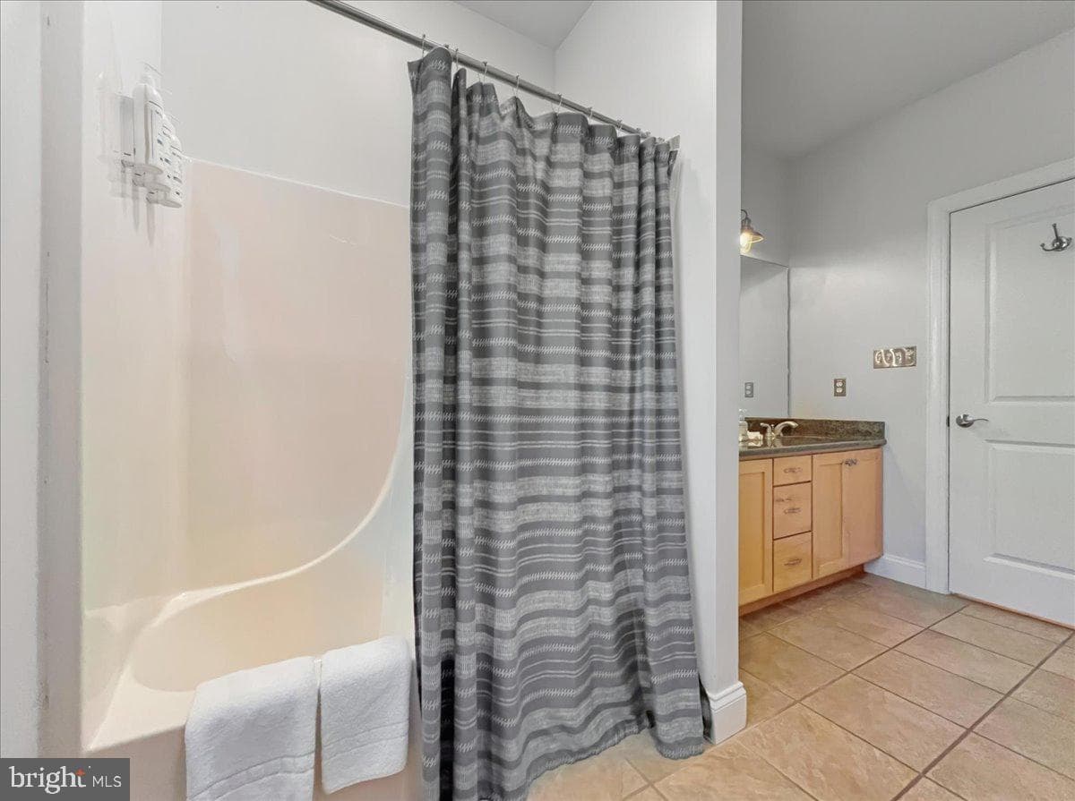 6 Fieldstone Court photo 24