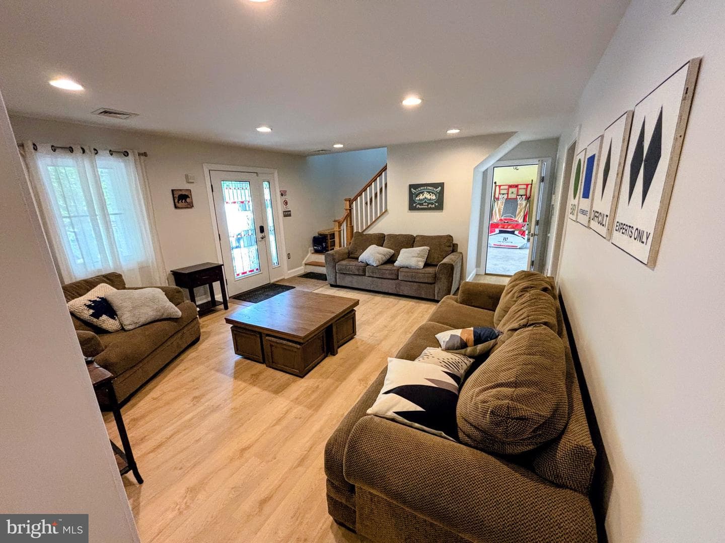 6 Fieldstone Court photo 34