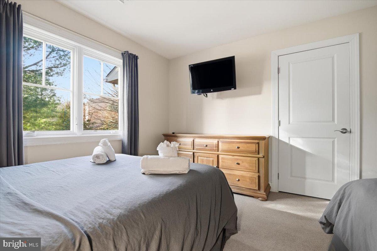 6 Fieldstone Court photo 38