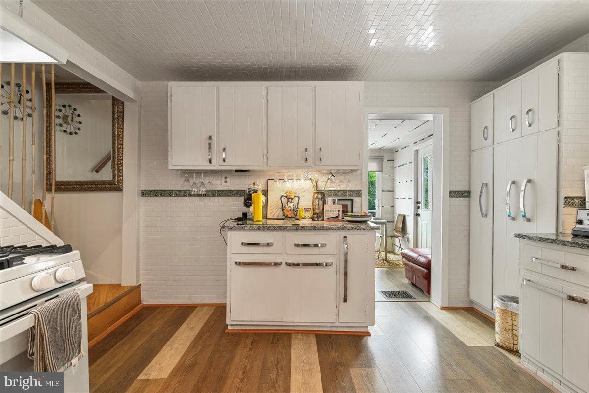 413 South Avenue photo 12