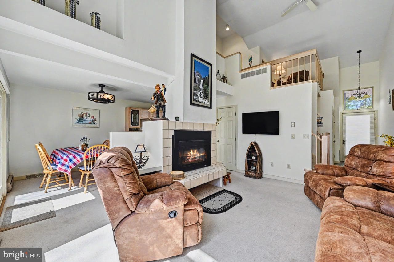 5 Beachwood Court, Lake Harmony
