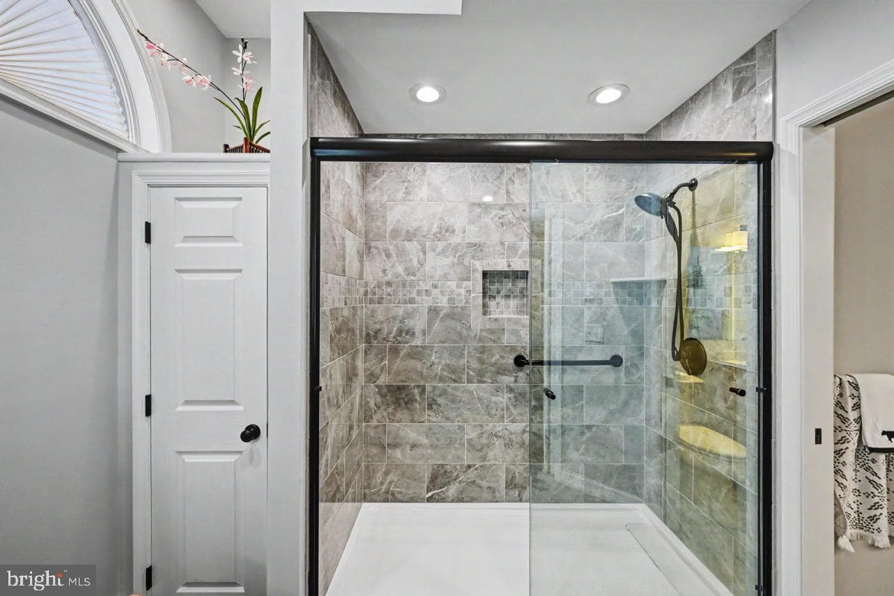 5 Beachwood Court photo 20