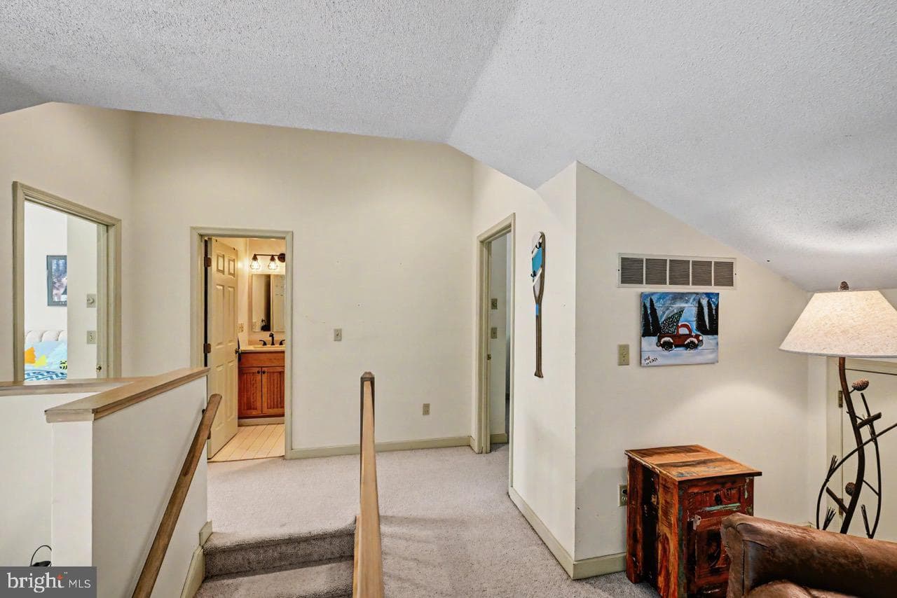 5 Beachwood Court photo 29