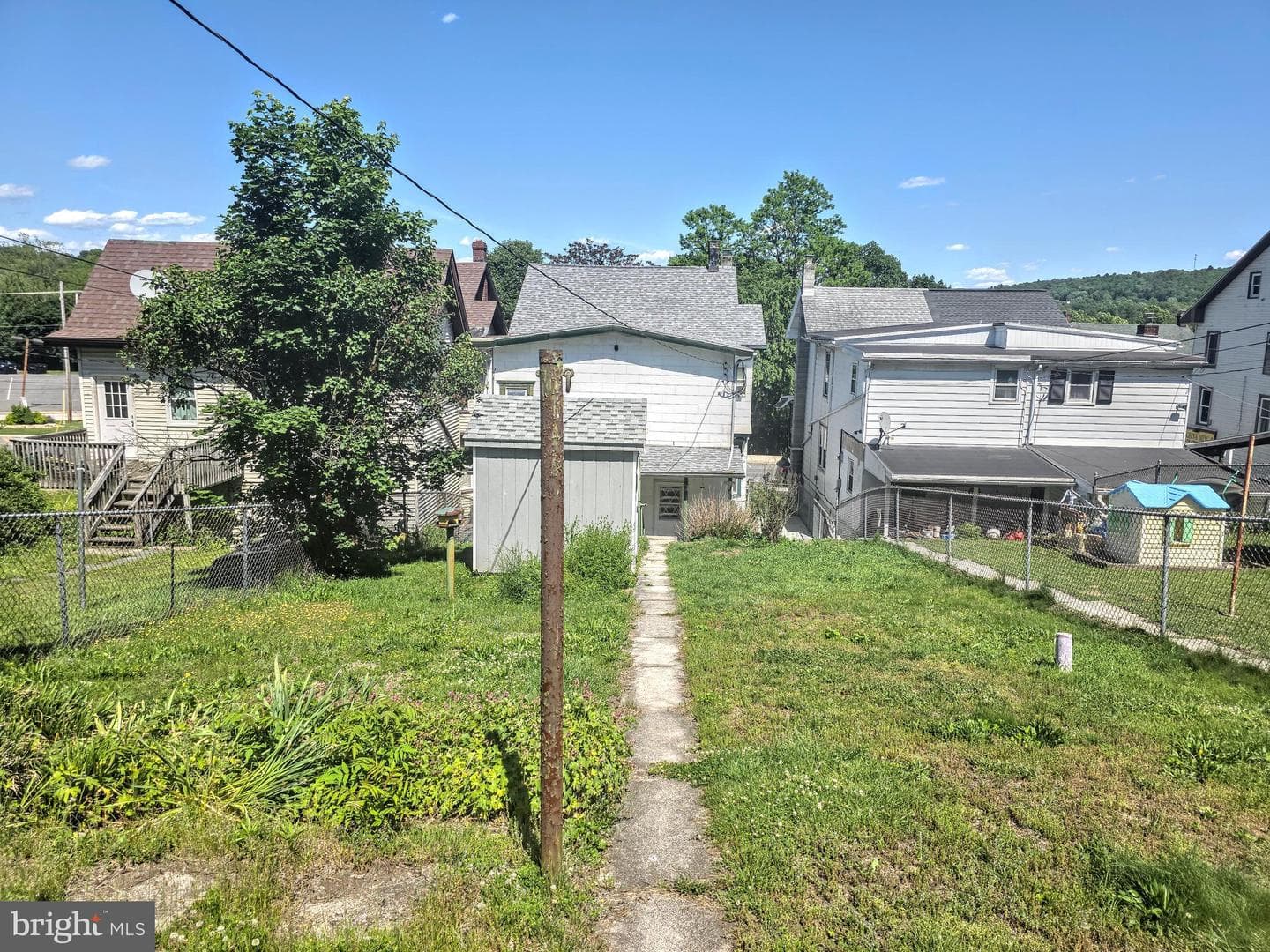 318 N 1st Street photo 36