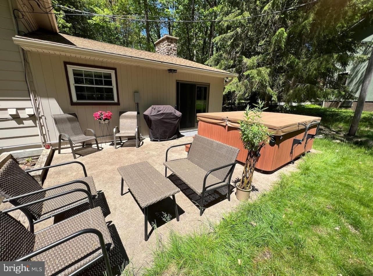 14 Sassafras Rd, Lake Harmony