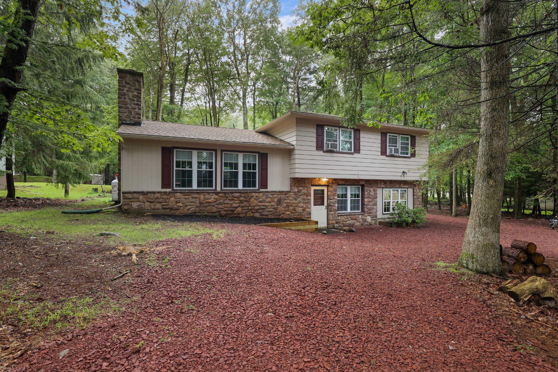 14 Sassafras Rd photo 34