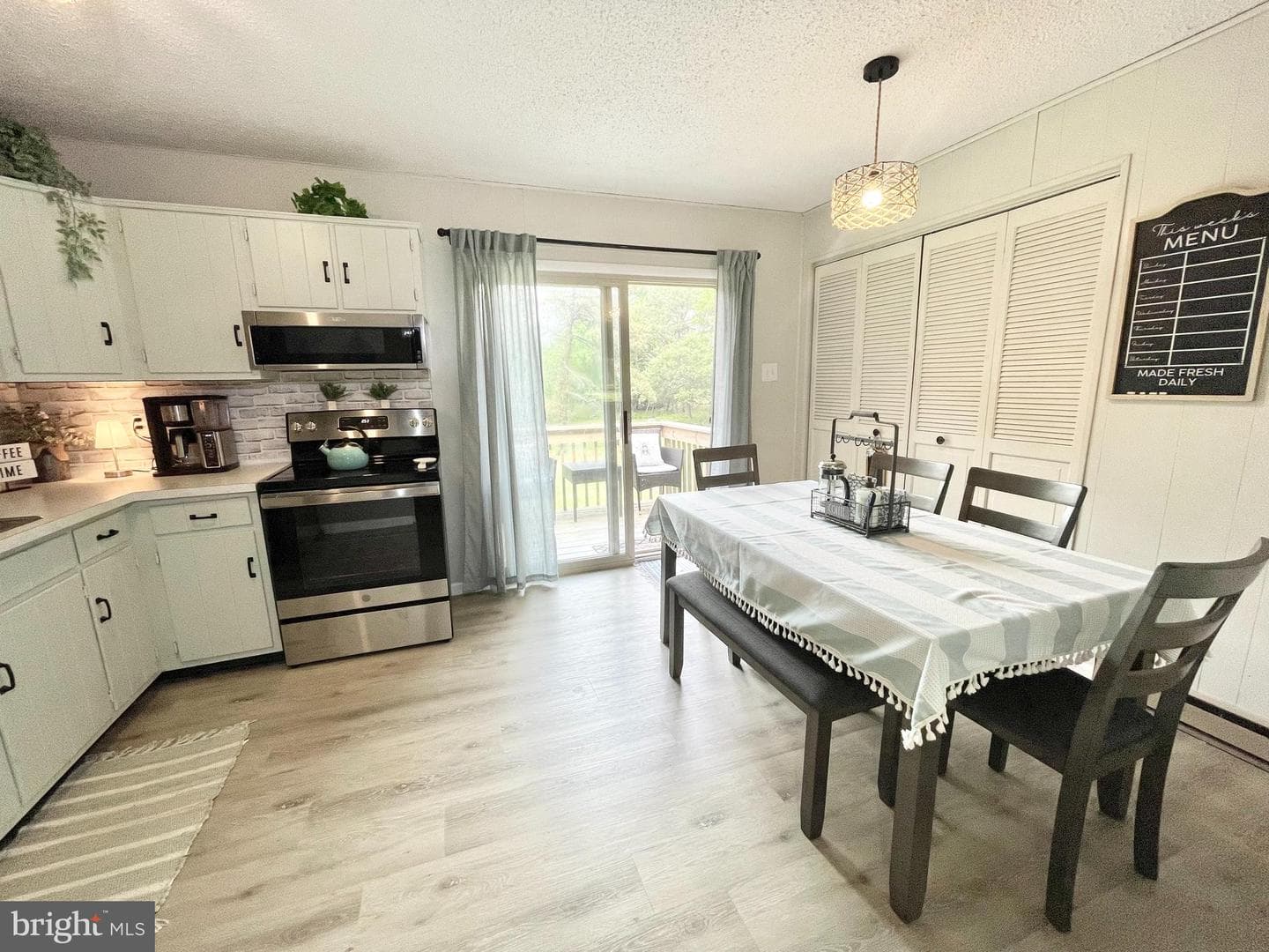 171 Lindberg Circle photo 5