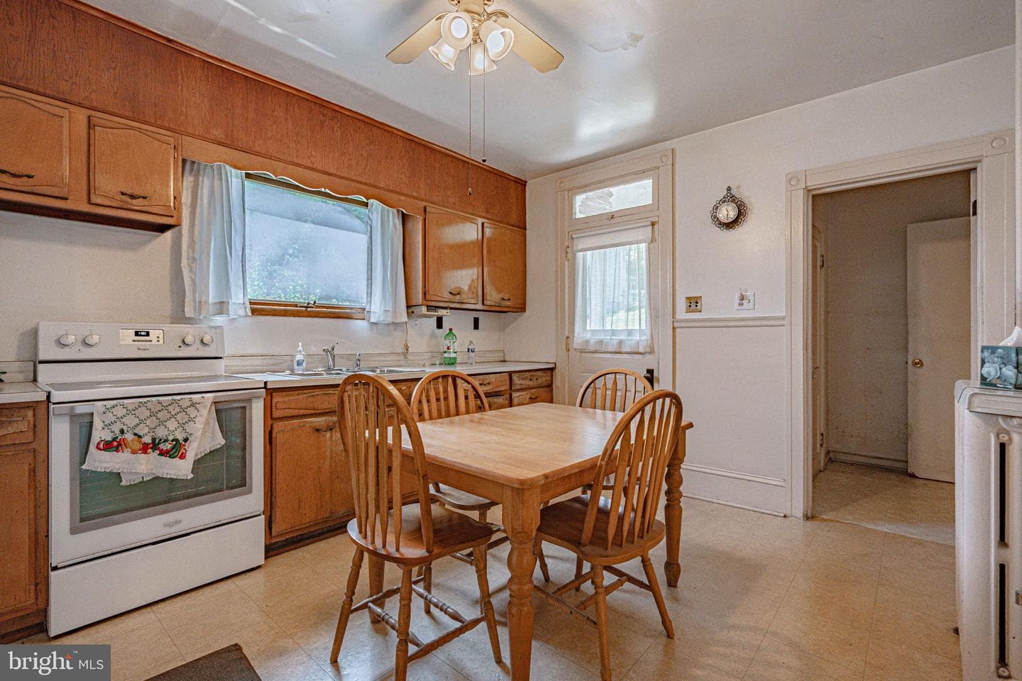 159 W Ridge Street photo 15