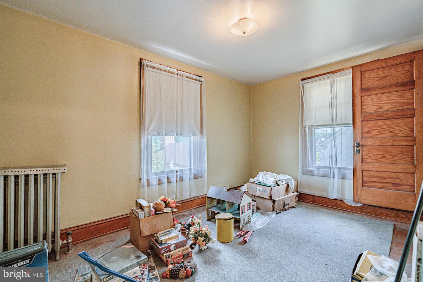 159 W Ridge Street photo 27