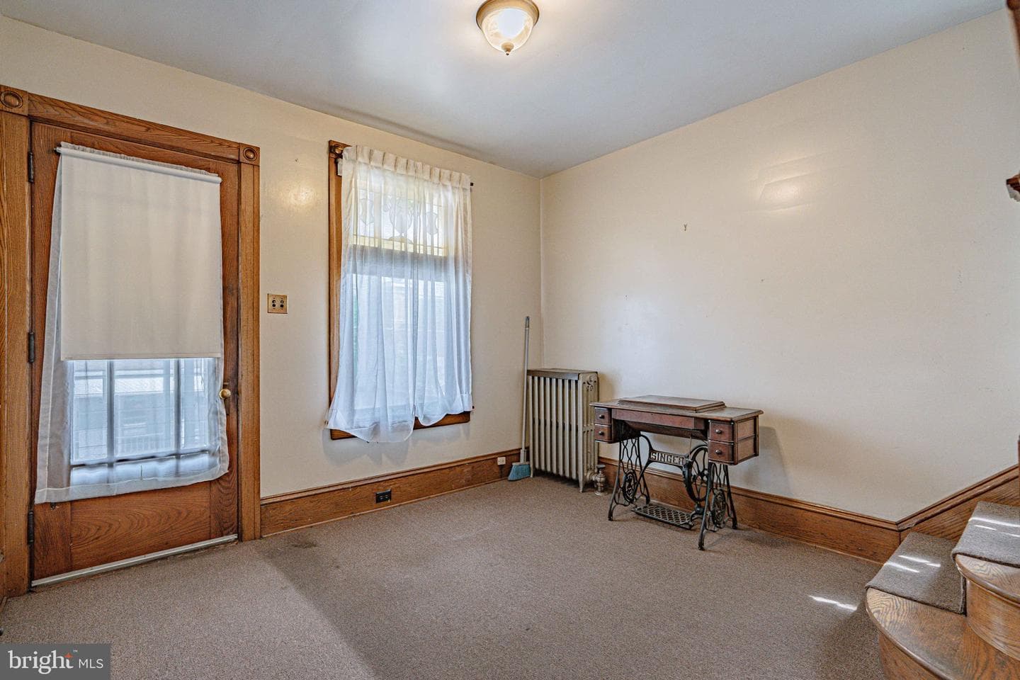 159 W Ridge Street photo 8