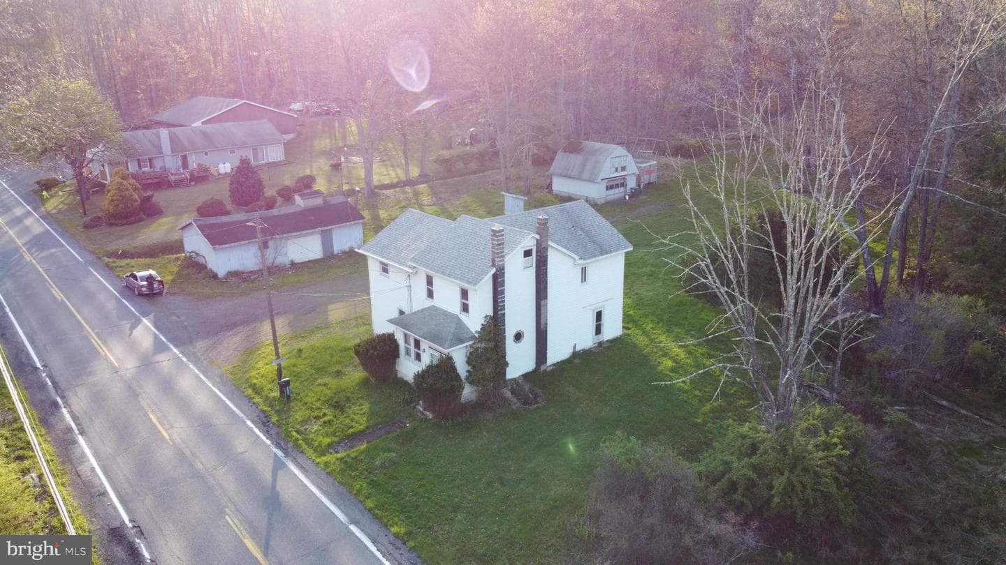 5444 Quakake Rd photo 3